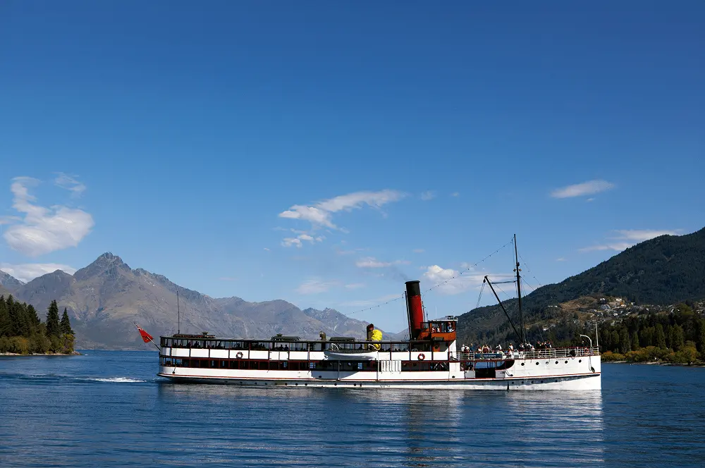 Image of TSS Earnslaw on Lake Wakatipu