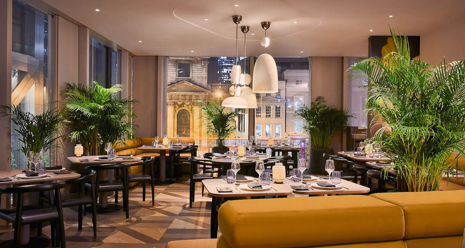 Image shows Straits Bar at Pan Pacific London